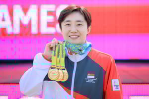 Feng Tianwei Headshot